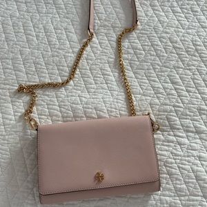 COPY - Brand new Tory Burch chain wallet in light pink